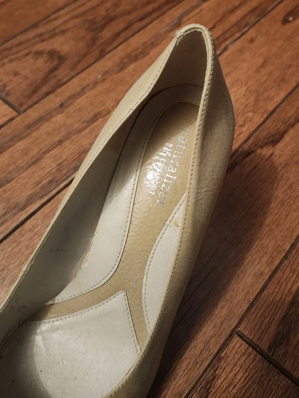Naturalizer N5 Comfort Lennox Beige‎ Leather Women's Heels Size 8